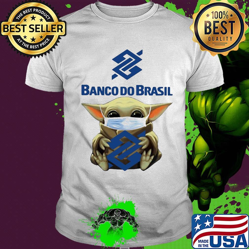 Baby Yoda face mask hug Banco Do Brasil shirt
