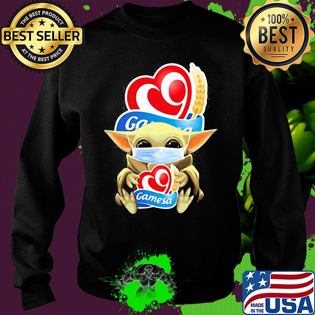 Baby Yoda hug Gamesa mask s Sweater Baby Yoda hug Gamesa mask s Sweater