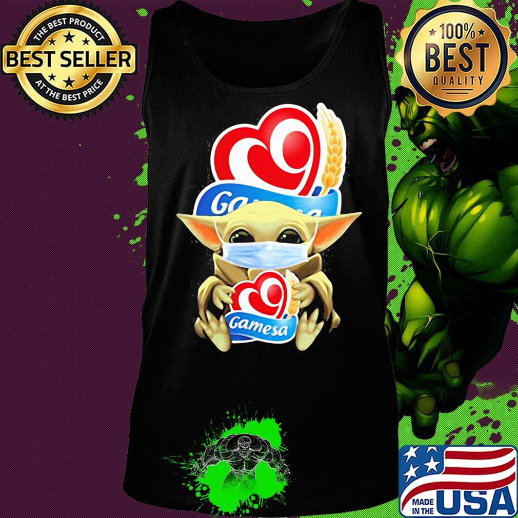 Baby Yoda hug Gamesa mask s Tank top Baby Yoda hug Gamesa mask s Tank top