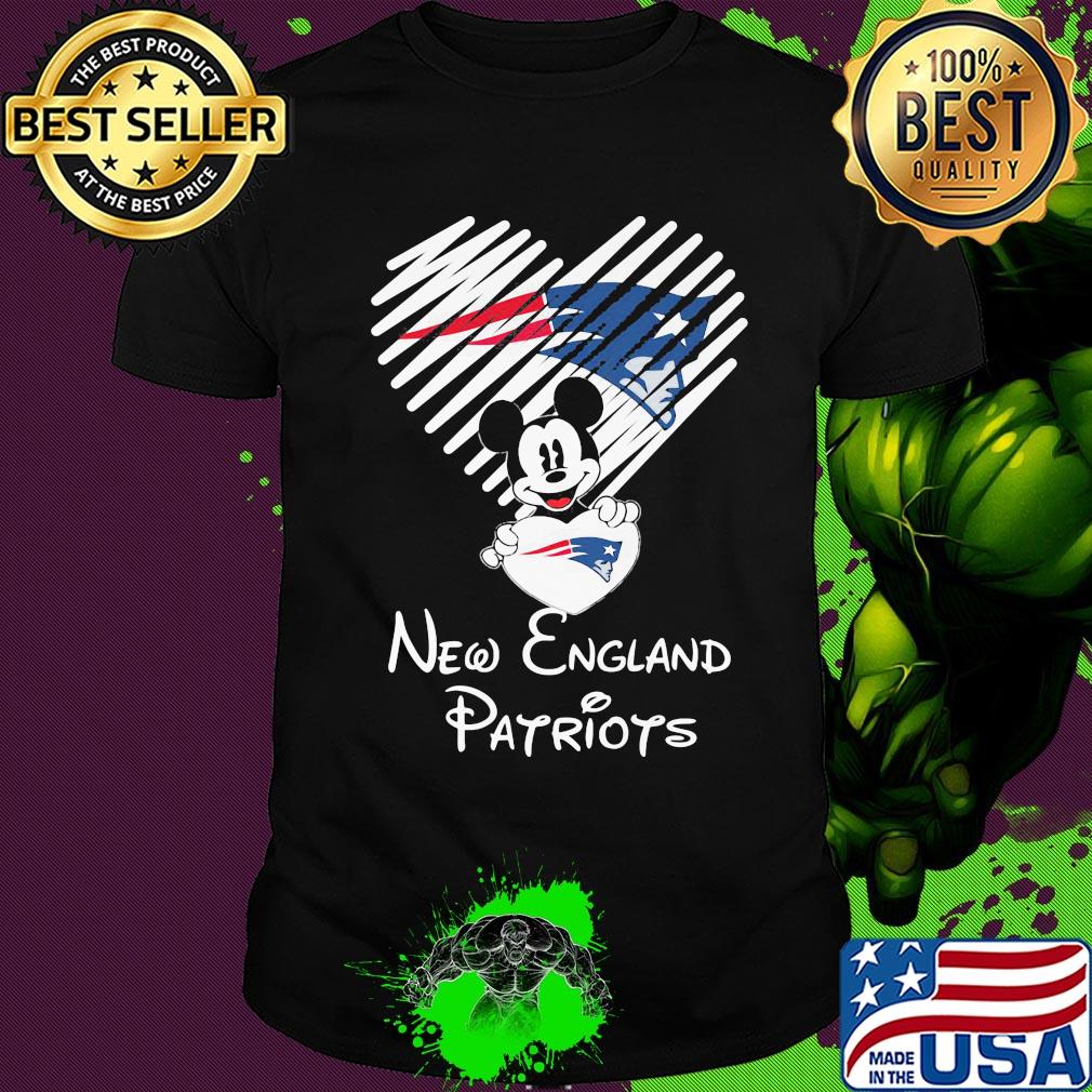 Mickey mouse hug heart new england patriots logo shirt