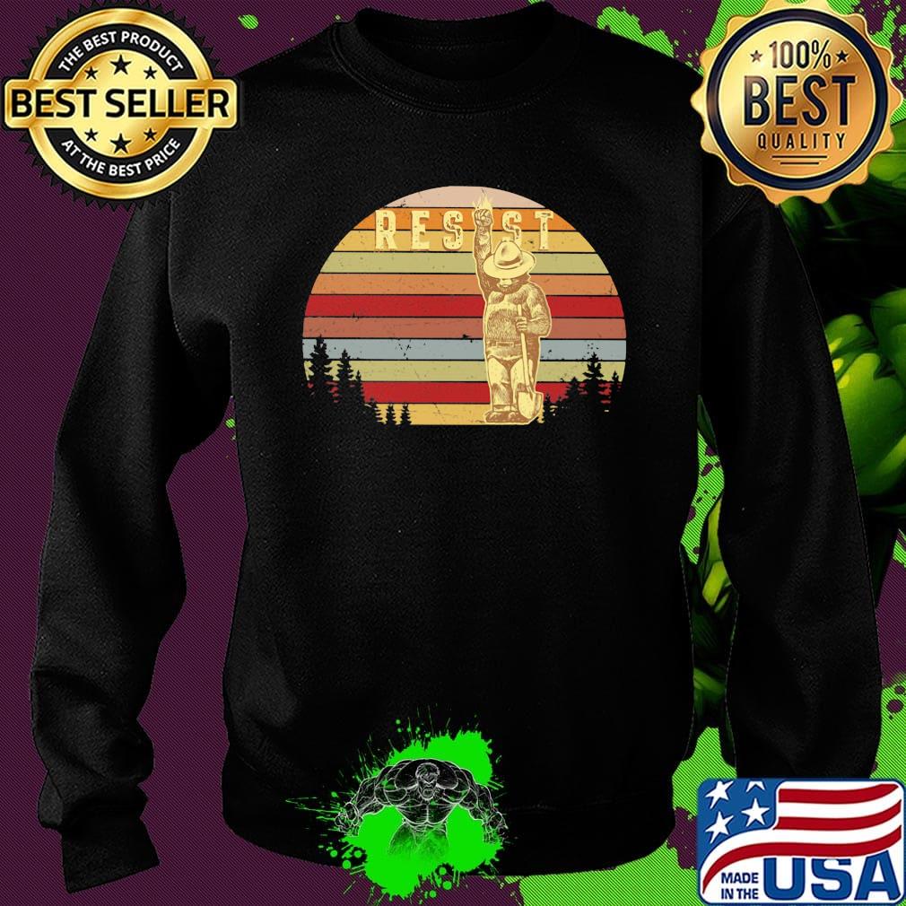 Bigfoot farmer resist vintage retro s Sweater Bigfoot farmer resist vintage retro s Sweater