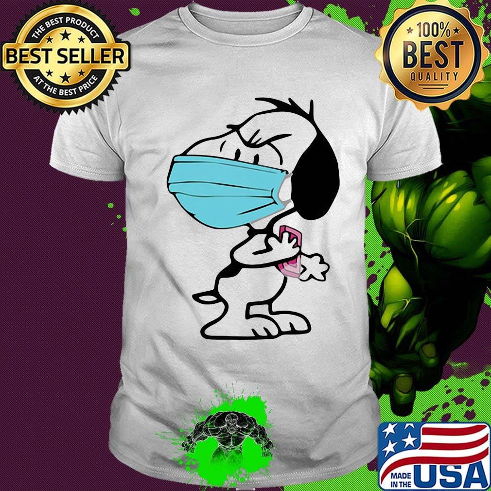 Nurse snoopy mask holding telephone shirt