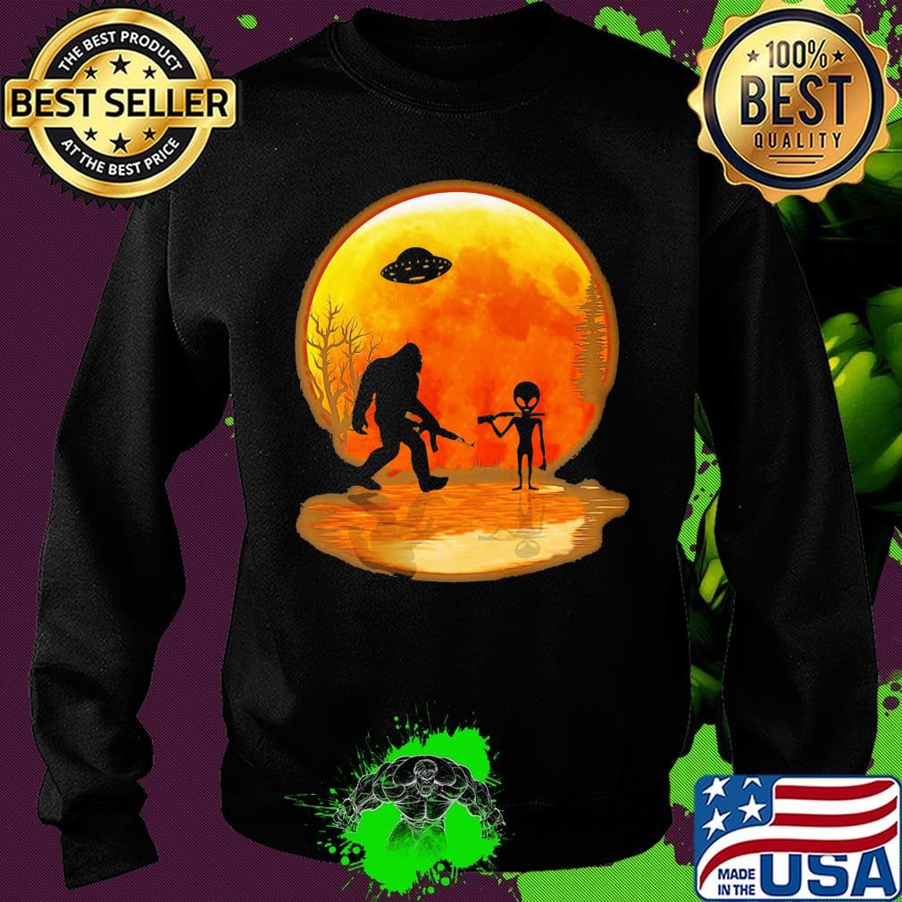 Bigfoot UFO hunter alien moon blood s Sweater Bigfoot UFO hunter alien moon blood s Sweater