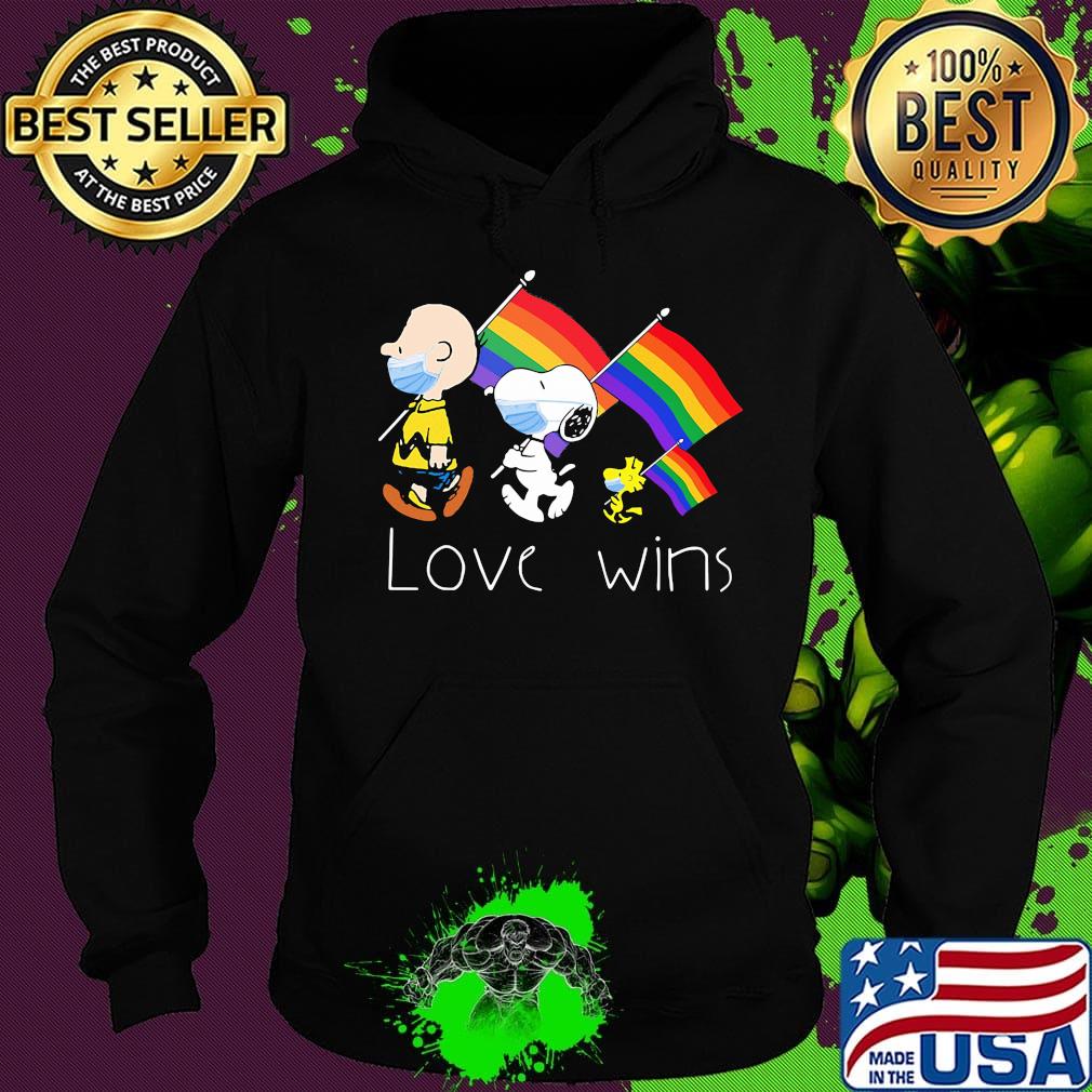 Charlie brown snoopy and woodstock maskholing lgbt flag love wins s Hoodie Charlie brown snoopy and woodstock maskholing lgbt flag love wins s Hoodie