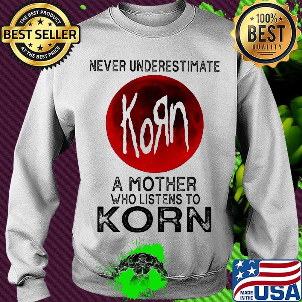 Never underestimate a mother who listens to korn sunset s Sweater Never underestimate a mother who listens to korn sunset s Sweater