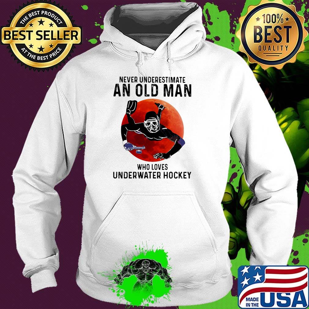 Scuba diving never underestimate an old woman who loves underwater hockey sunset s Hoodie Scuba diving never underestimate an old woman who loves underwater hockey sunset s Hoodie