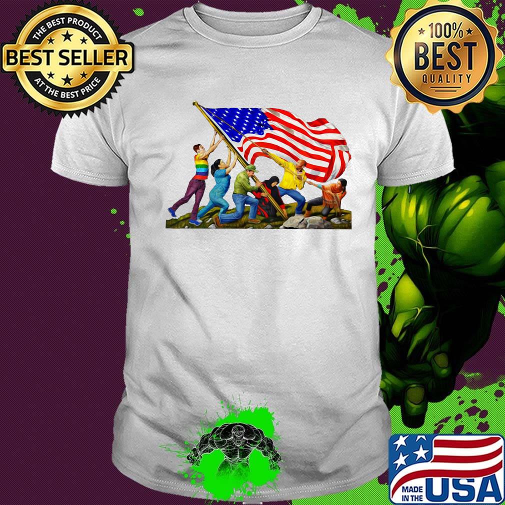 The boys and girls put up the American flag shirt