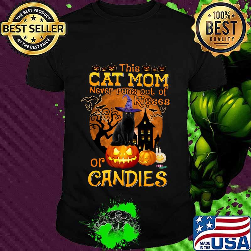 Halloween this cat mom never runs out of kisses or candies pumpkin shirt