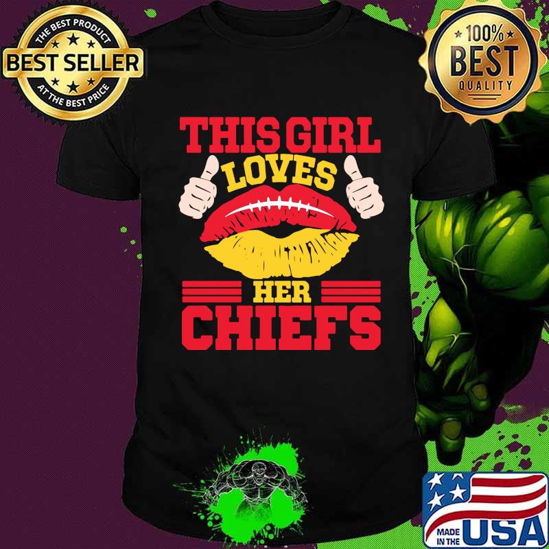 Lips this girl loves her kansas city chiefs shirt