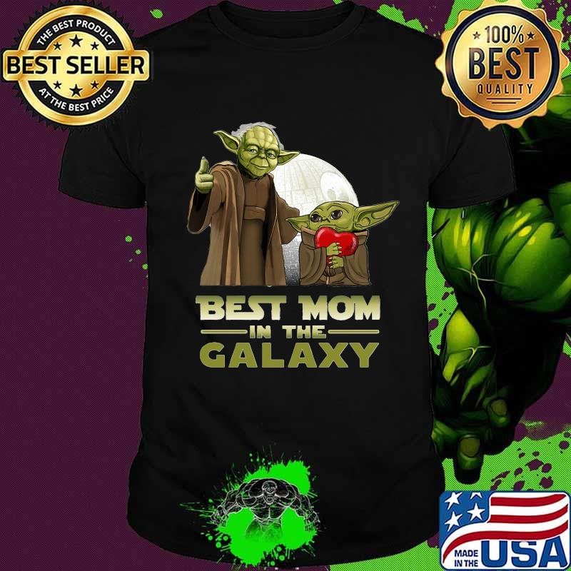 Master yoda and baby yoda best mom in the galaxy shirt