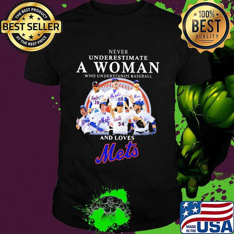 Never underestimate an old woman who understands baseball and loves mets shirt