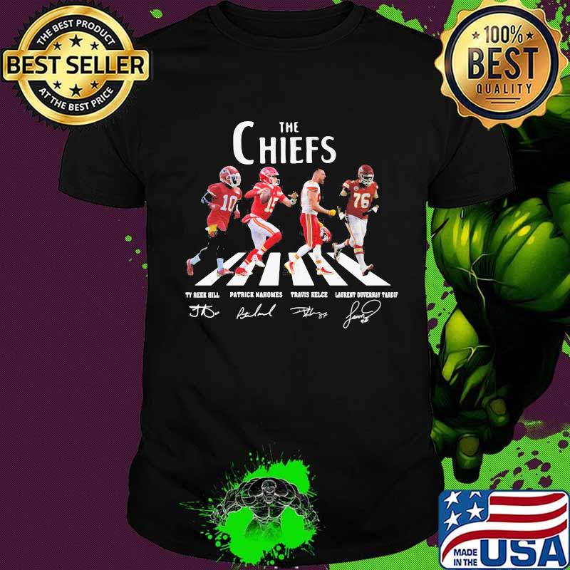 The kansas city chiefs crossing the line signatures shirt