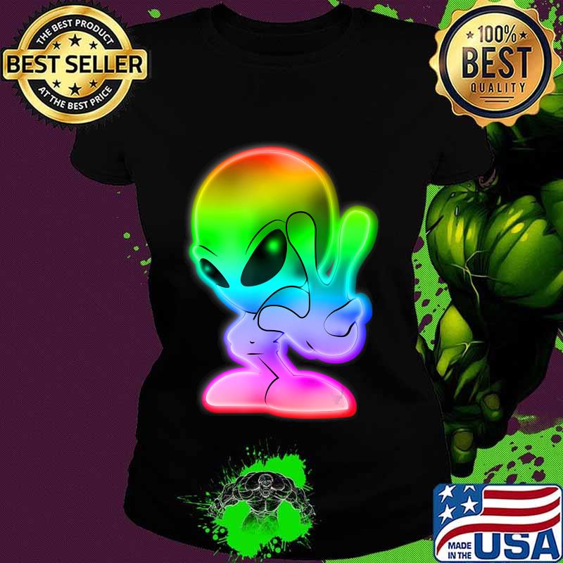 Colorful Alien Peace Sign UFO Alien Gift T-Shirt Ladies tee Colorful Alien Peace Sign UFO Alien Gift T-Shirt Ladies tee