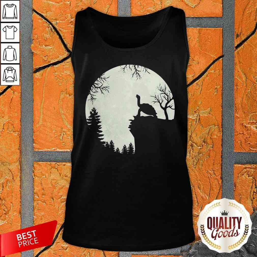 Top Howling Turtle The Moon Shirt