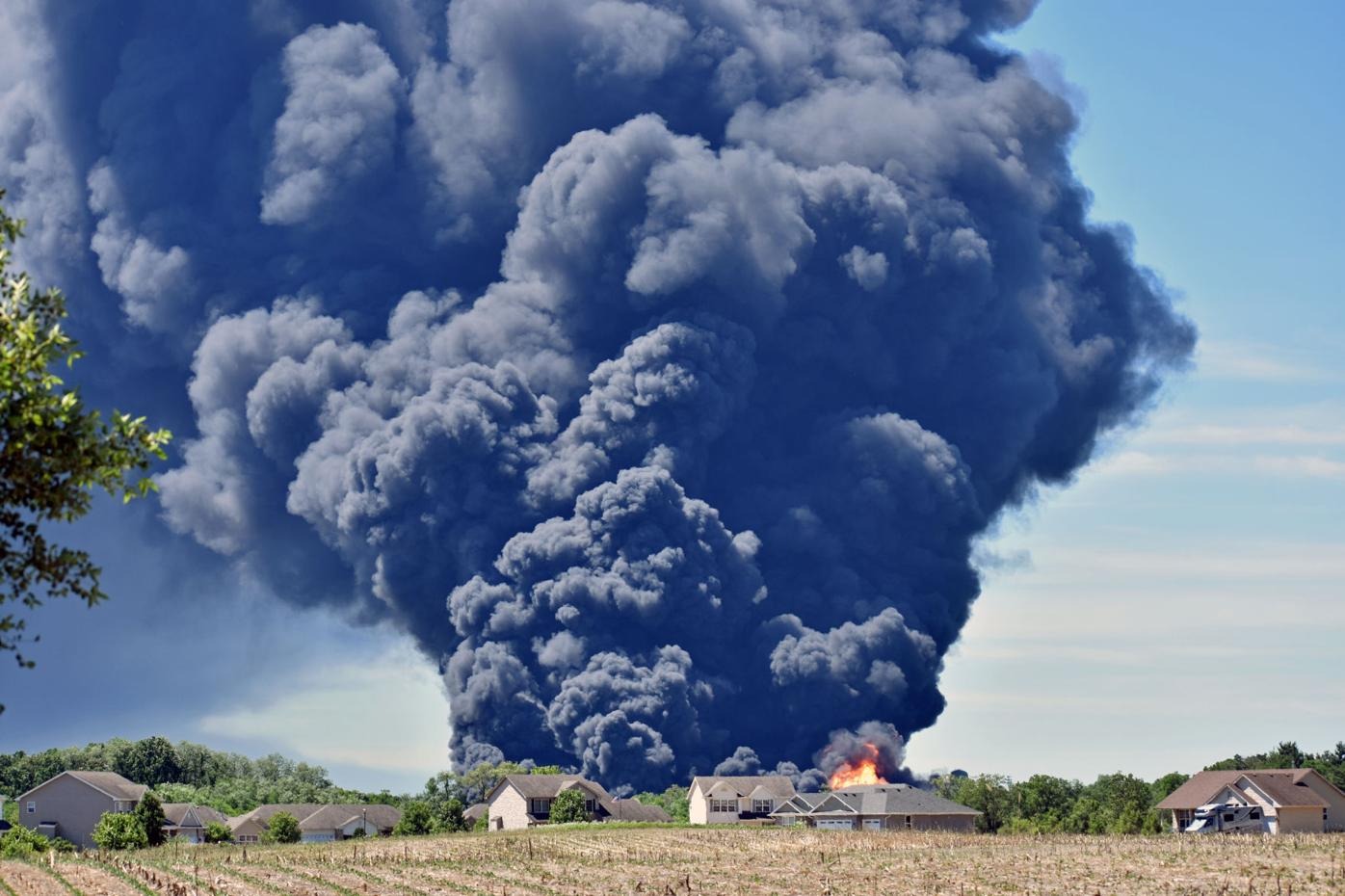 Chemtool fire results in evacuations as Rockton FD says blaze to last 'several days'