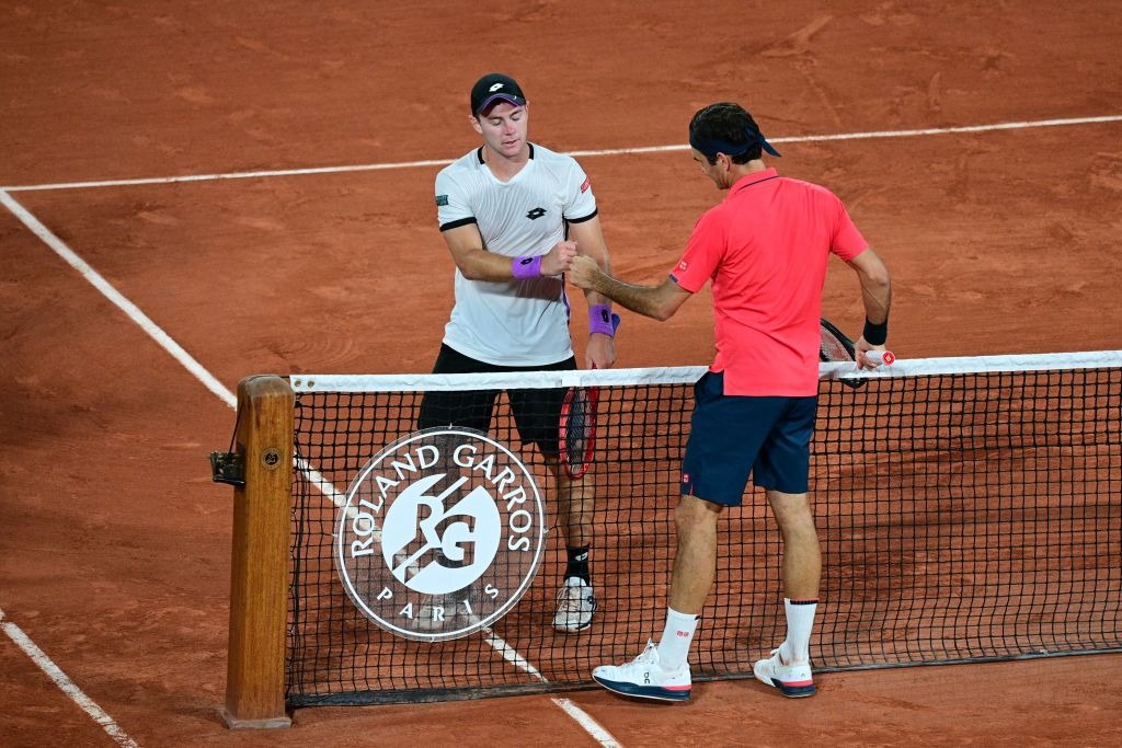 Roger Federer se retira del Abierto de Francia por motivos de salud