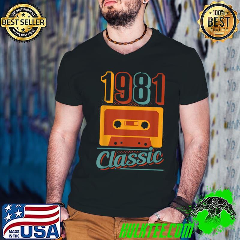 40th Birthday Gift Man 40th Vintage Classic March 1981 T-Shirt Guys V Neck 40th Birthday Gift Man 40th Vintage Classic March 1981 T-Shirt Guys V Neck
