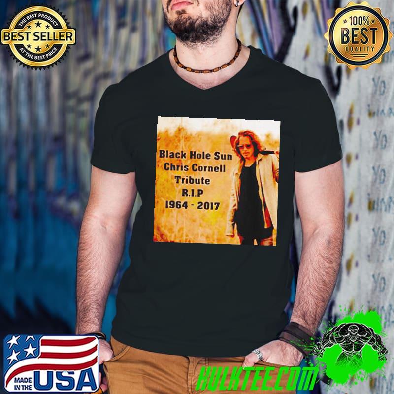 Black Hole Sun Chris Cornell Tribute RIP 1964 2017 s Guys V Neck Black Hole Sun Chris Cornell Tribute RIP 1964 2017 s Guys V Neck