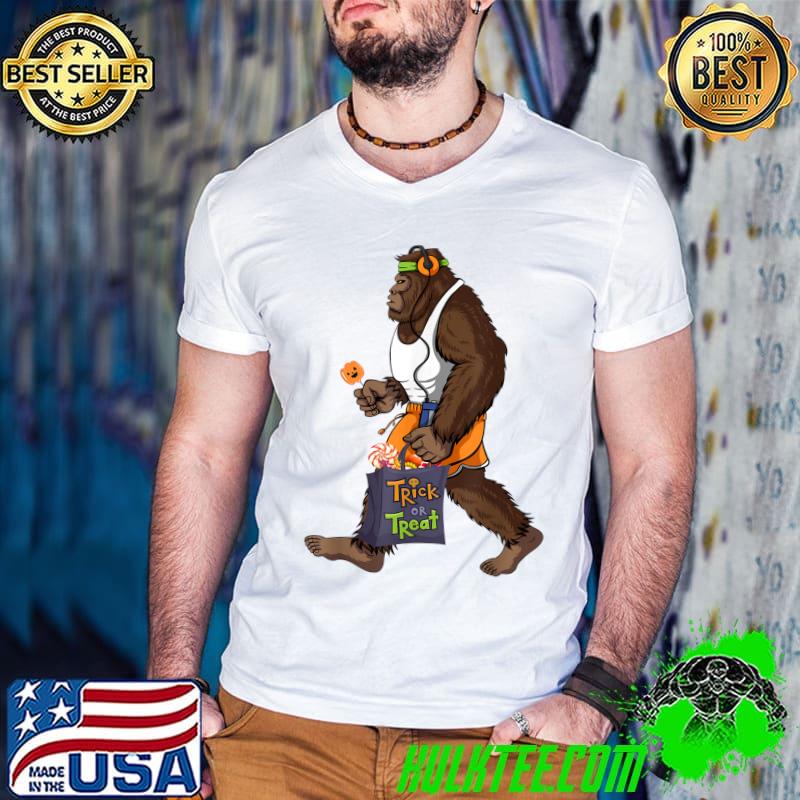 Funny Halloween Sasquatch Bigfoot Halloween Costume T-Shirt