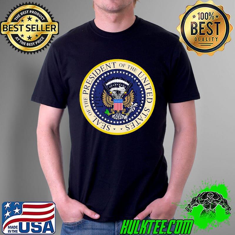 Top Fake Presidential Seal 45 Es Un Titere Donald Trump Shirt Unisex Top Fake Presidential Seal 45 Es Un Titere Donald Trump Shirt Unisex