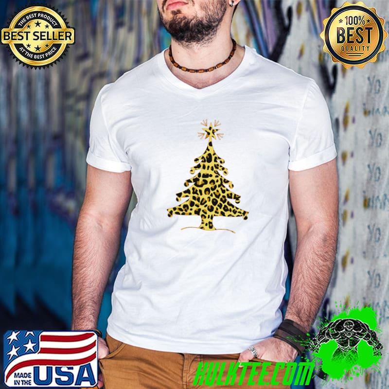 Top leopard Cheetah Print Animal Spots Merry Christmas Tree Fun T-shirt