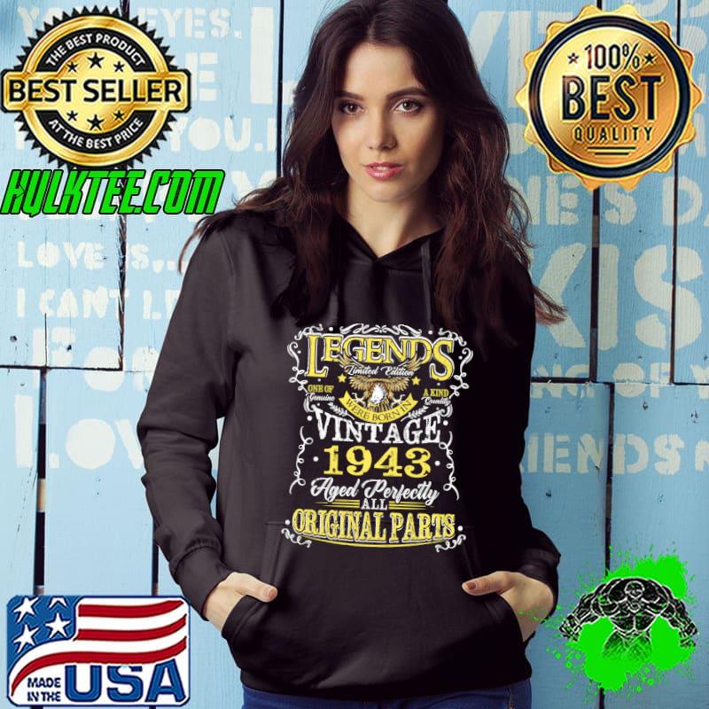 Nice 79th Birthday Gift For Legends Born 1943 79 Yrs Old Vintage T-shirt
