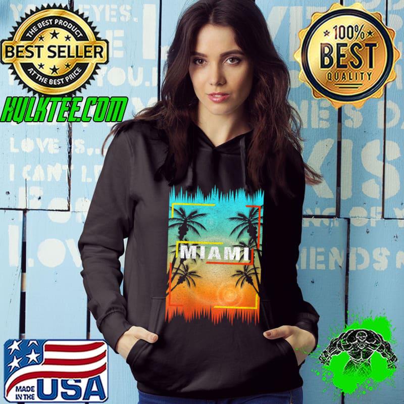 Retro Vintage Miami Sunset & Beach Tropical Summer Vacation T-Shirt Retro Vintage Miami Sunset & Beach Tropical Summer Vacation T-Shirt