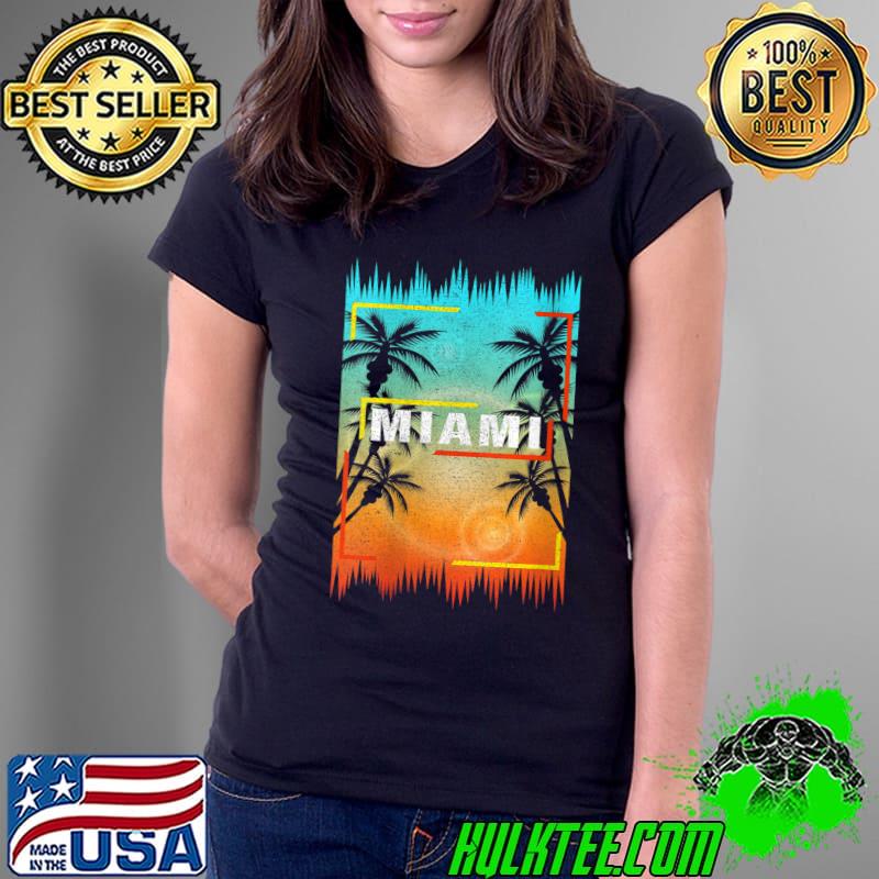 Retro Vintage Miami Sunset & Beach Tropical Summer Vacation T-Shirt Ladies Tee Retro Vintage Miami Sunset & Beach Tropical Summer Vacation T-Shirt Ladies Tee