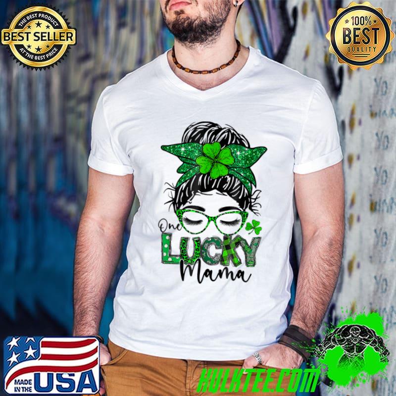 One Lucky Mama Messy Bun Leopard Bandana St. Patrick's Day T-Shirt
