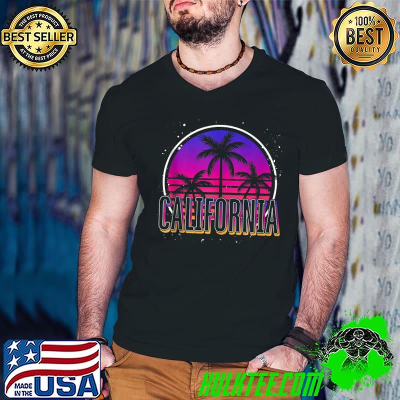 Tropical Summer Vacation Cali Retro Palm Trees California T- Guys V Neck Tropical Summer Vacation Cali Retro Palm Trees California T- Guys V Neck