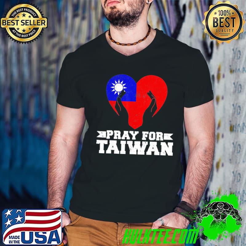 Pray for taiwan supporter taiwanese flag heart classic shirt