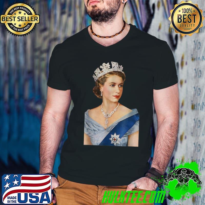 Queen II Elizabeth England Queen of England 1920-2022 T-Shirt