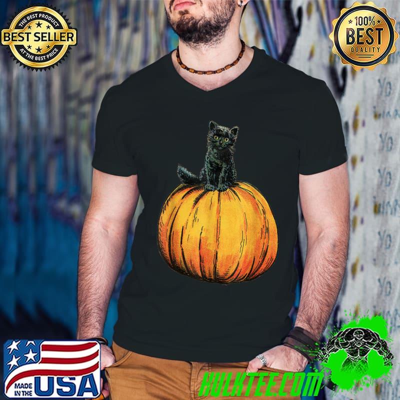 Cute halloween black cat sitting on orange pumpkin T-Shirt
