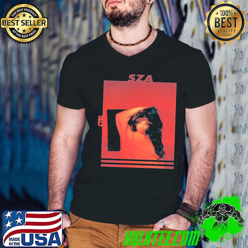 Red and crazy sza shirt
