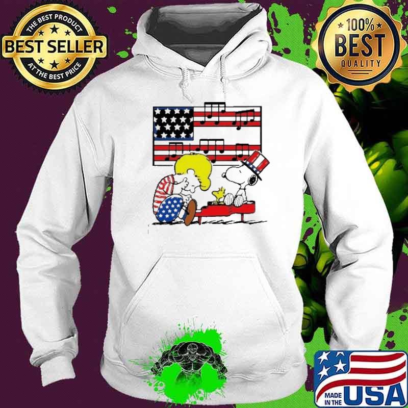 Snoopy - Vintage Schroeder Round Car Magnet woodstocks s Hoodie Snoopy - Vintage Schroeder Round Car Magnet woodstocks s Hoodie