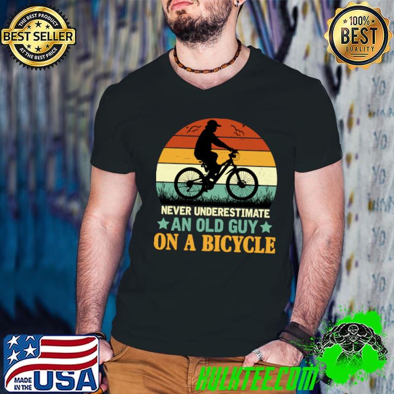 Never underestimate an old man with a bicycle stars vintage T-Shirt
