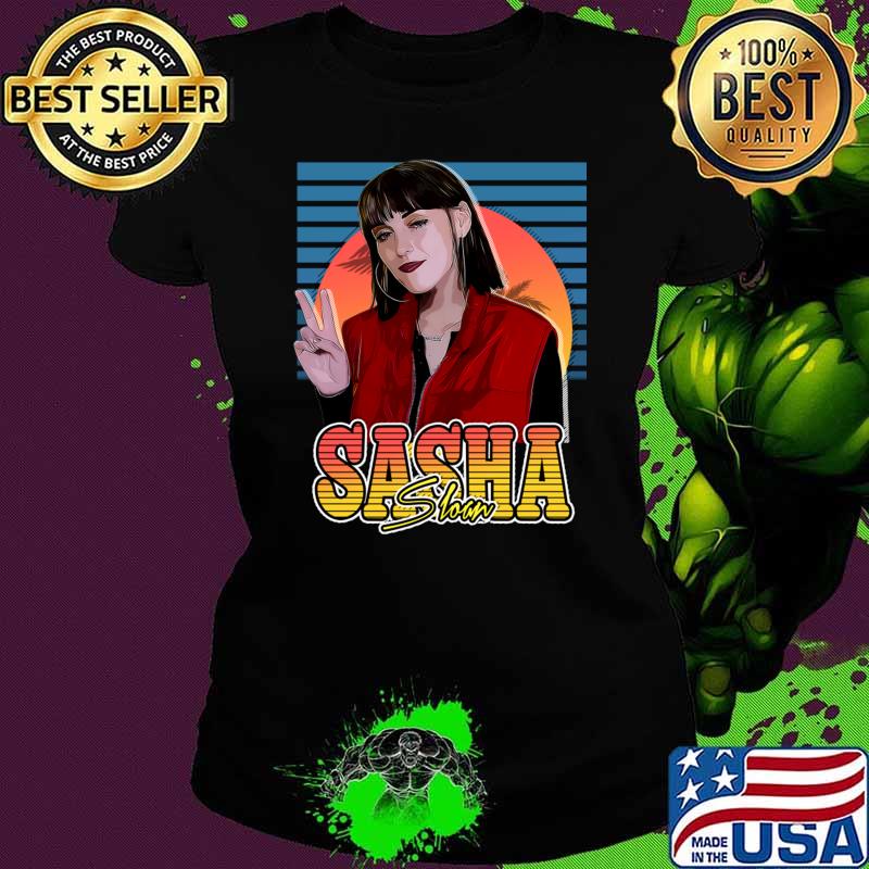 Nice retro Sasha Sloan Alexandra Artourovna Yatchenko T-Shirt