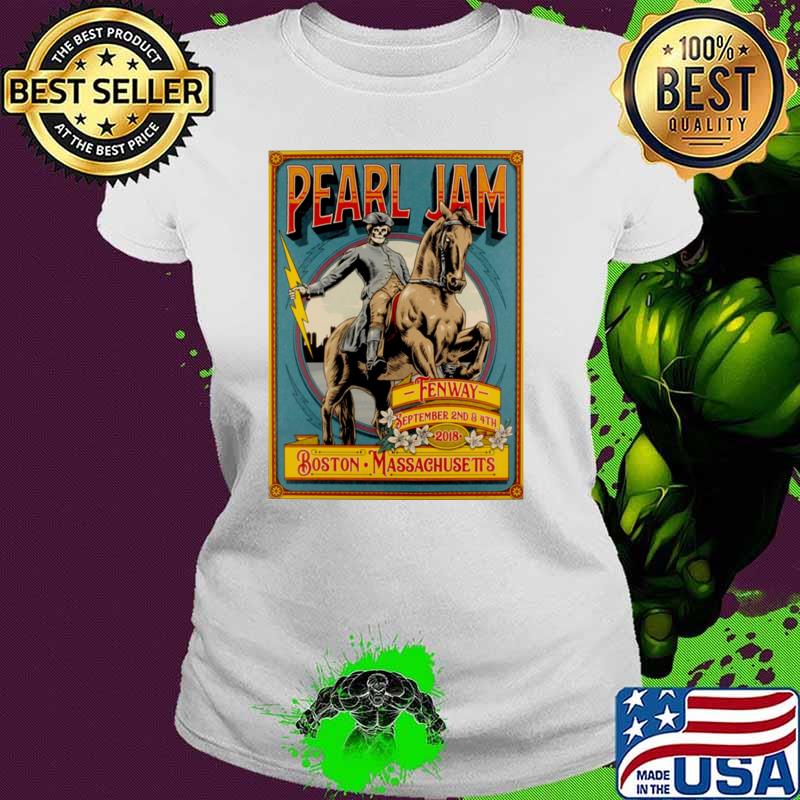 Pearl Jam Fenway Boston Massachusetts Concert T-Shirt Ladies tee Pearl Jam Fenway Boston Massachusetts Concert T-Shirt Ladies tee