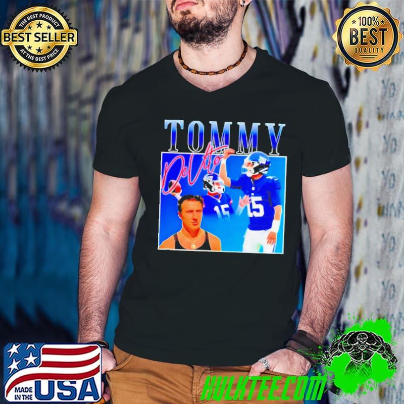 Tommy Cutlets New York Giants football pinched fingers hand s Guys V Neck Tommy Cutlets New York Giants football pinched fingers hand s Guys V Neck