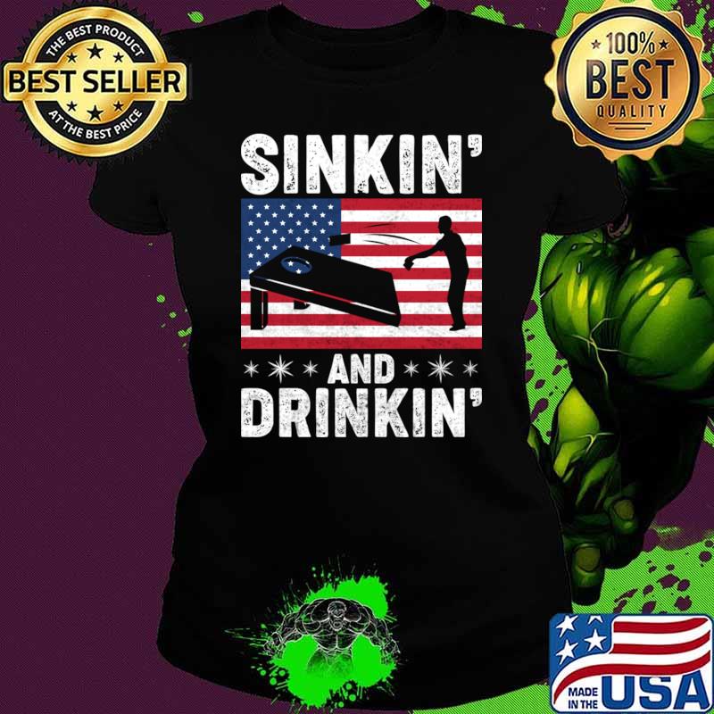 Cornhole Player USA Sinkin' And Drinkin' American Flag T-Shirt