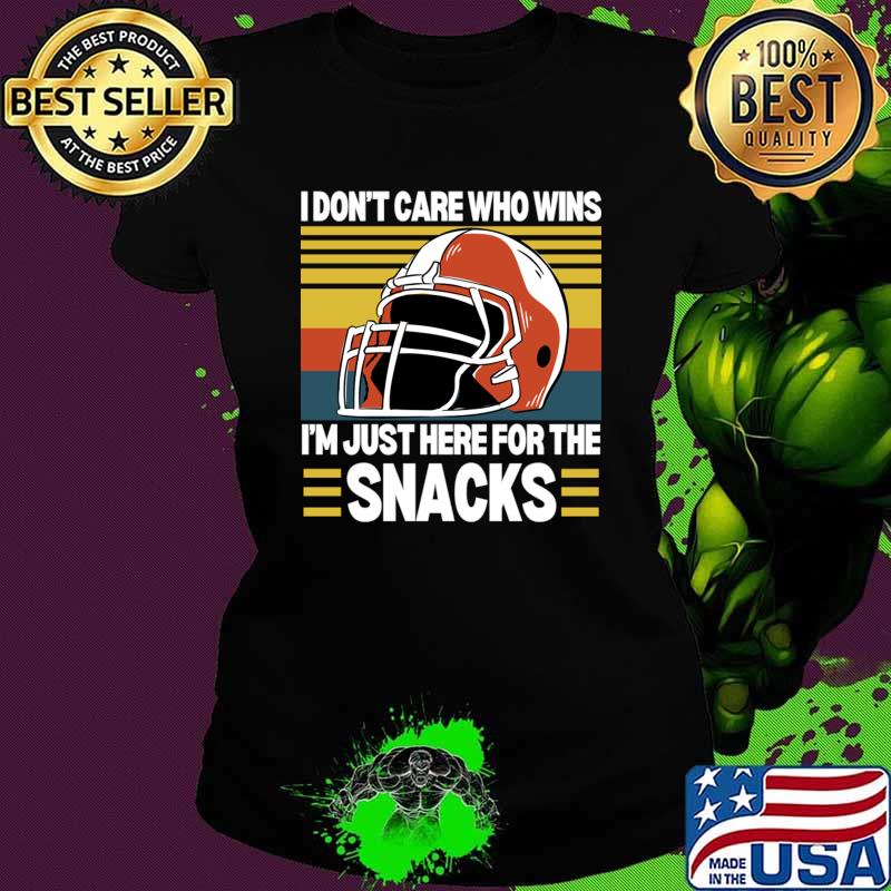 I Don't Care Who Wins I'm Just Here For The Snacks Vintage Football T-Shirt