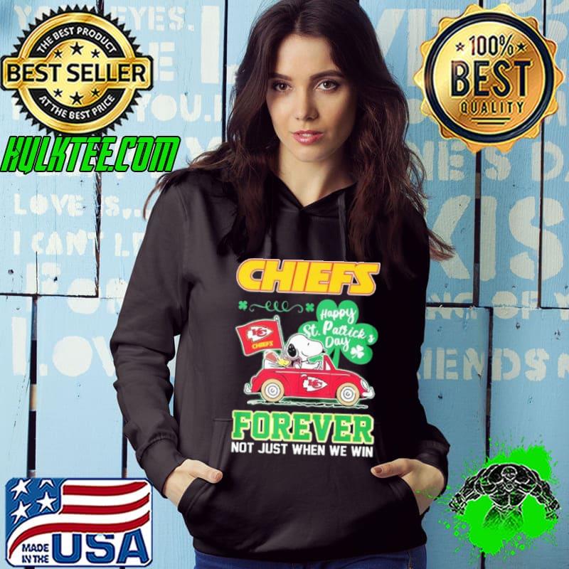 Snoopy and Woodstock driving car Chiefs Happy St Patrick’s Day forever shirt