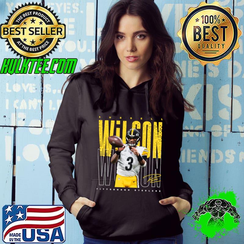 Top american football quarterback who is a free agent signature Russell Wilson T-Shirt