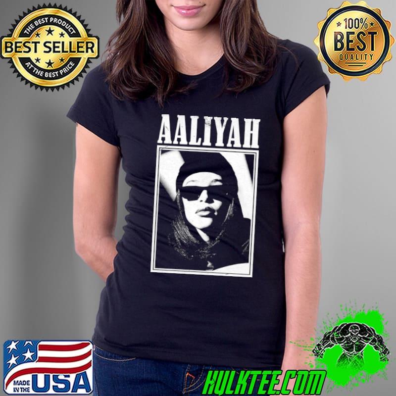 Aaliyah an American singer and actress T-Shirt