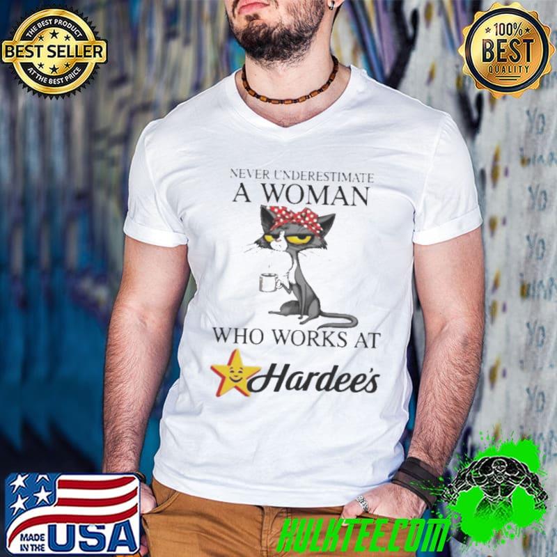 Black Cat Never Underestimate A Woman Who Works At HARDEE’S Shirt Guys V Neck Black Cat Never Underestimate A Woman Who Works At HARDEE’S Shirt Guys V Neck