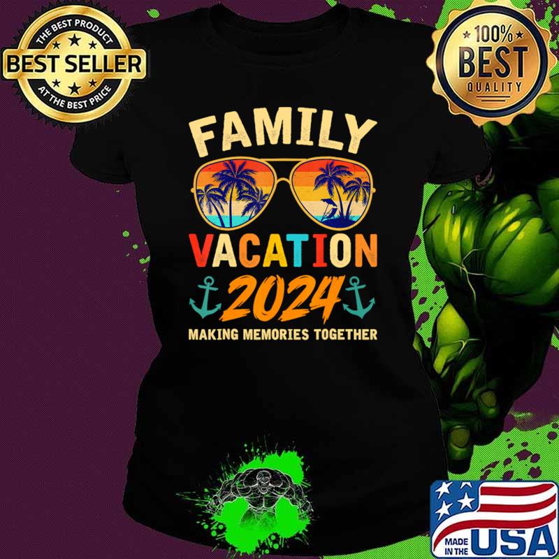 Family Vacation 2024 Beach Matching Summer Vacation 2024 Sunglasses Retro T-Shirt