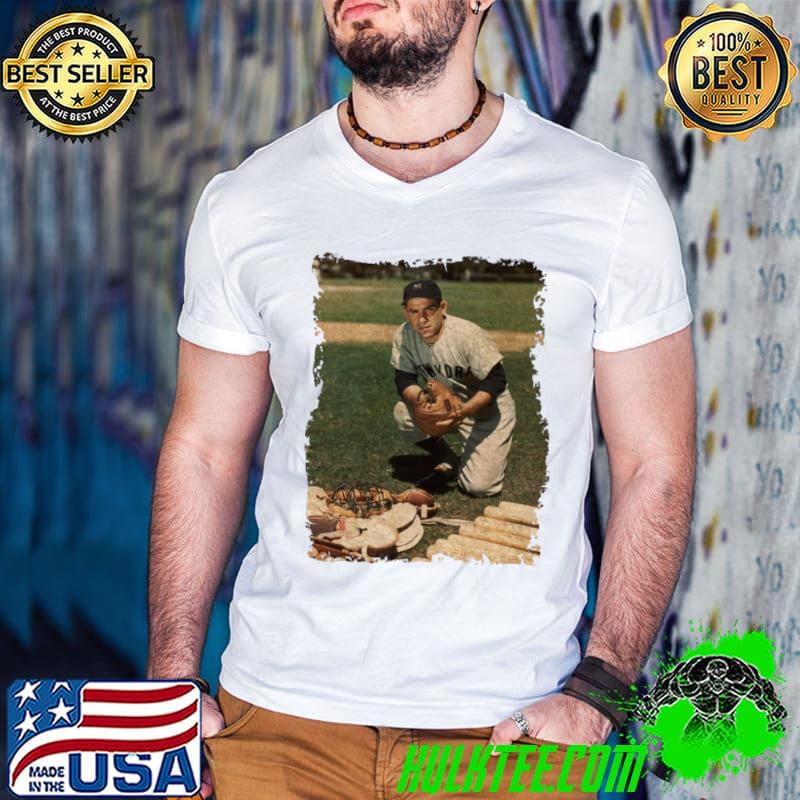 Yogi Berra in New York Yankees baseball player T-Shirt Guys V Neck Yogi Berra in New York Yankees baseball player T-Shirt Guys V Neck