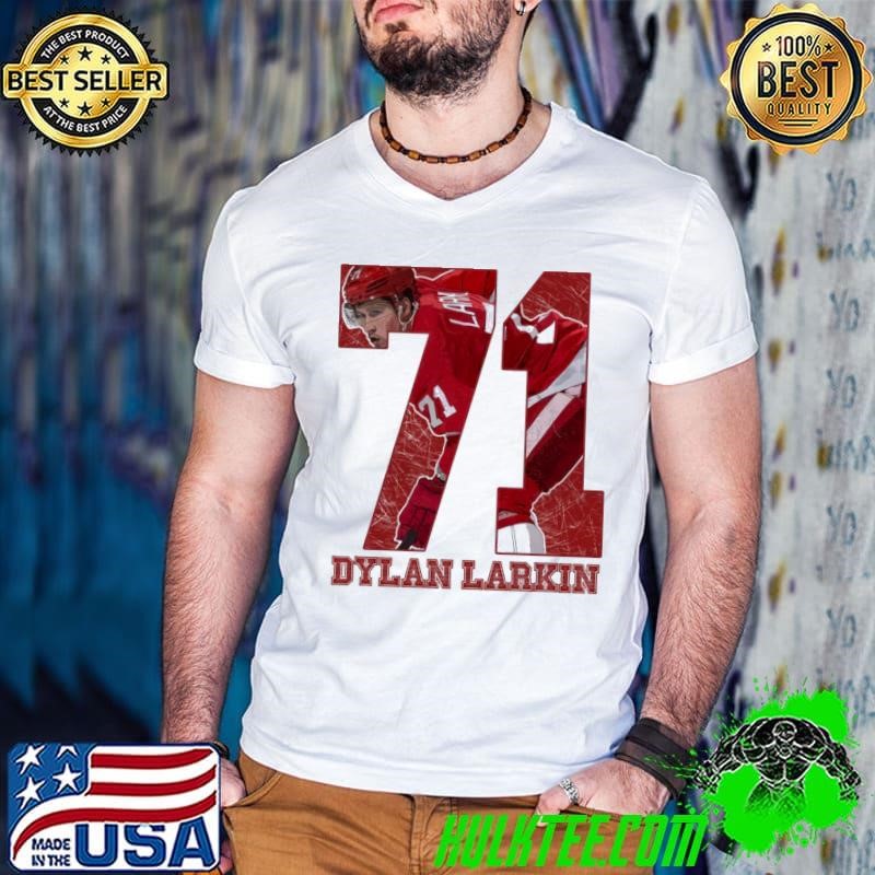 American professional ice hockey player dylan larkin game T-Shirt