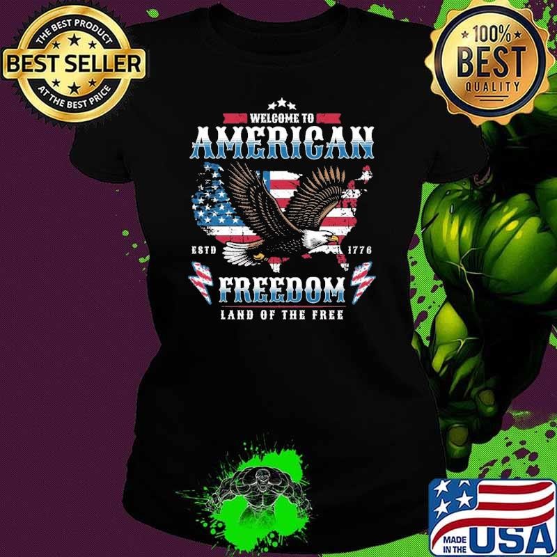Eagle flying welcome to american freedom land of the free usa flag T-Shirt
