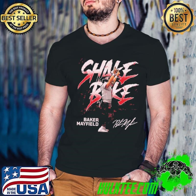 Baker Mayfield American football quarterbackTampa Bay Shake N Bake T-Shirt